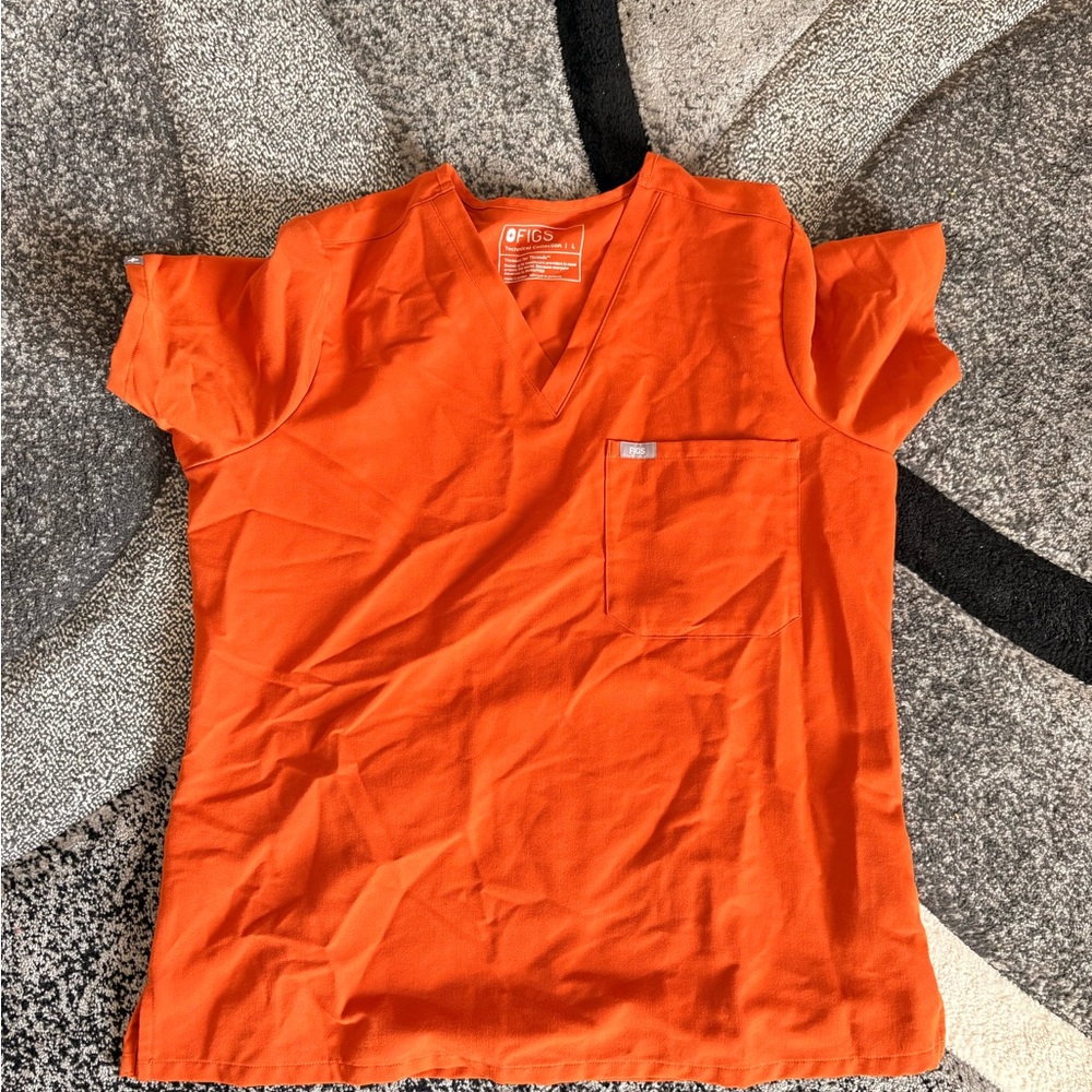 Figs dirty chai Scrub Top